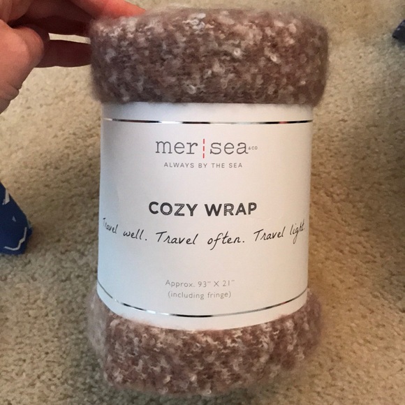 Fab fit fun box items - Picture 3 of 6